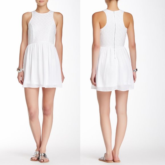 SOCIALITE White Floral Eyelet Sleeveless Skater Dress Women's Size Small - Picture 1 of 7